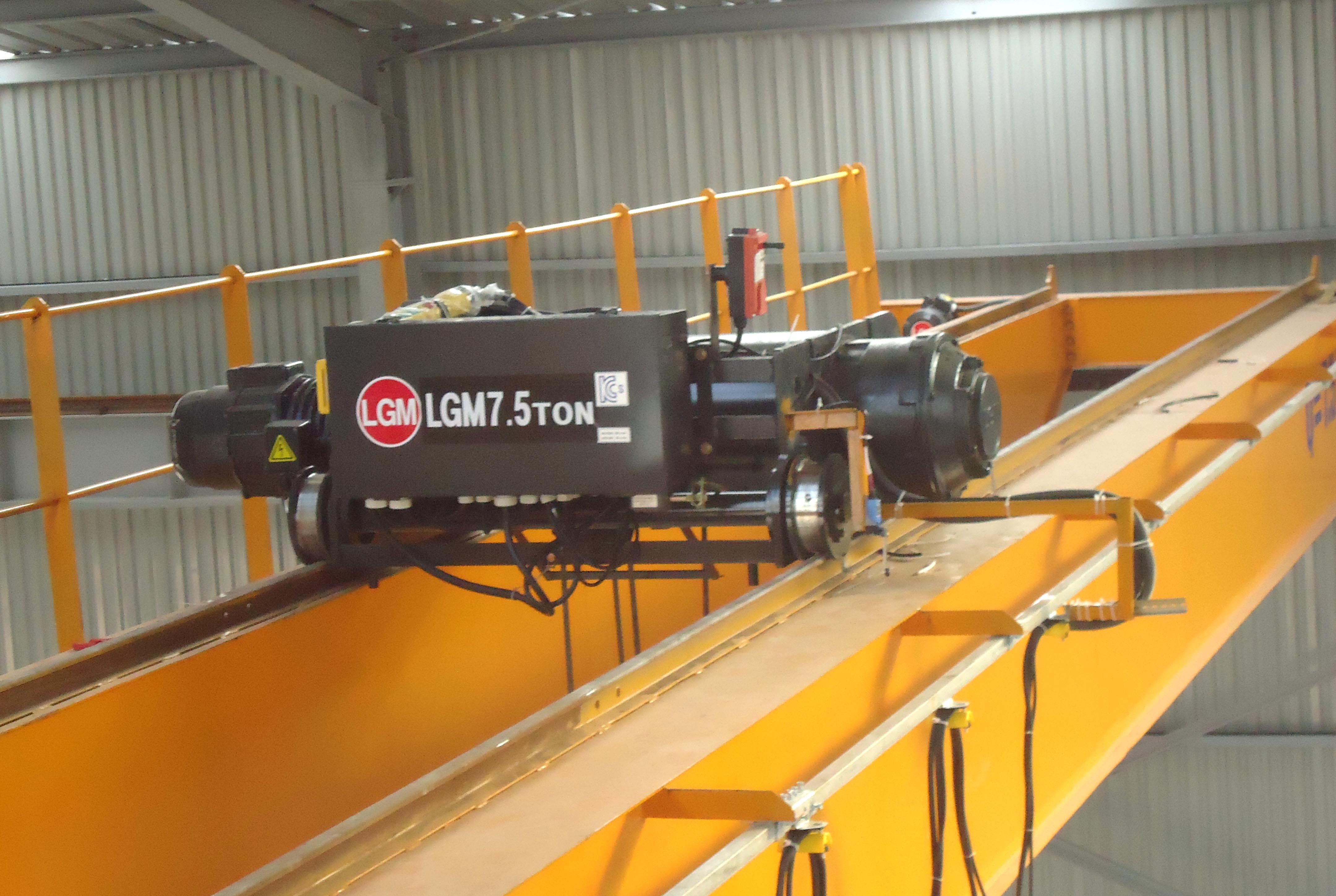 Palang-cau-truc-dam-doi-7.5-tan