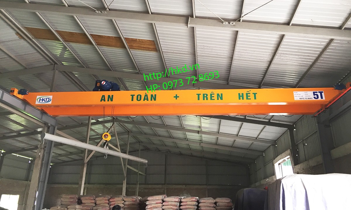 cầu trục dầm đôi 5 tấn khẩu độ 12m