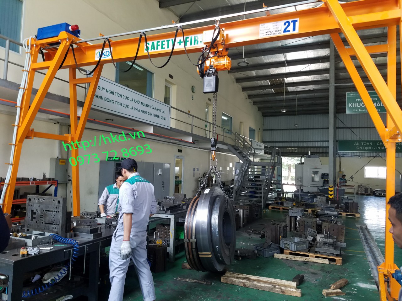 cổng trục dầm đơn 2 tấn với cấu hình chuẩn và hiện đại