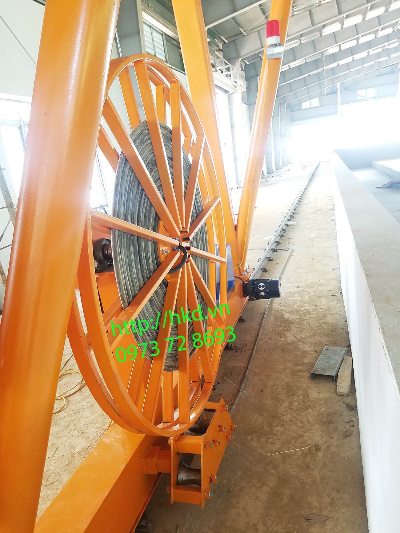 Rulô cổng trục dầm đơn 3 tấn x 34m hoạt độn