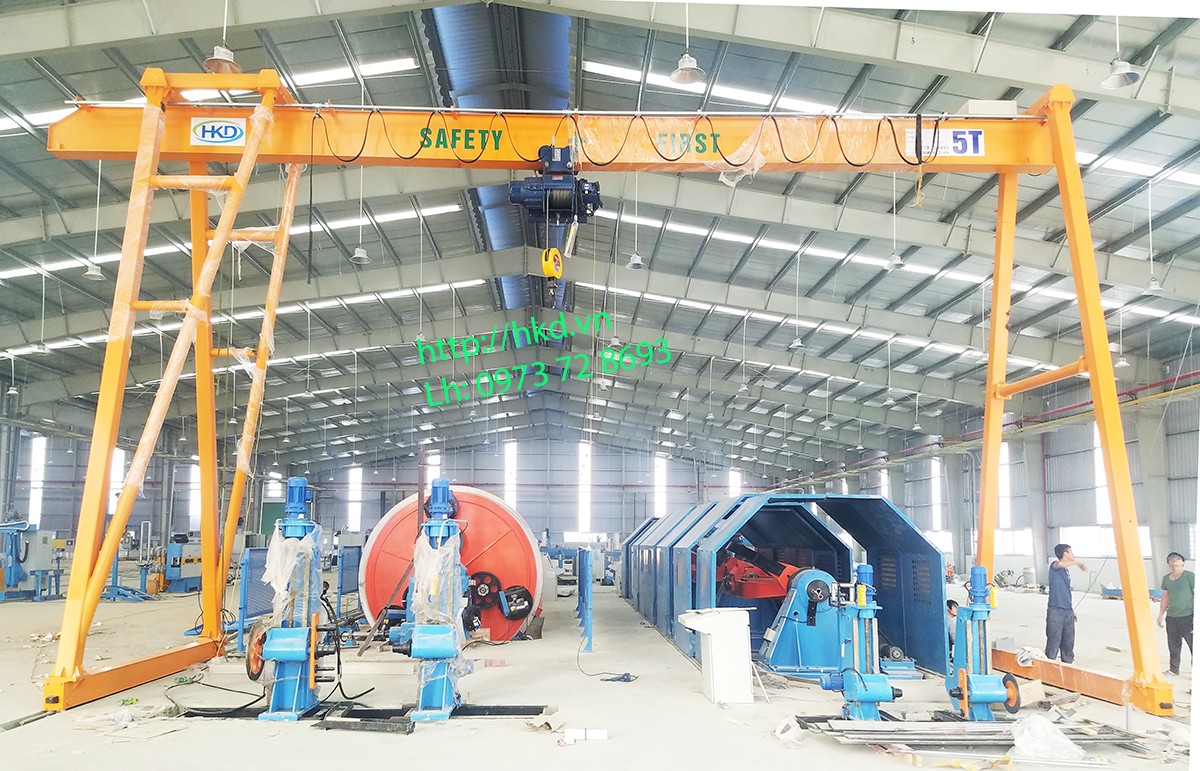 cổng trục 5 tấn có công soon 1 bên
