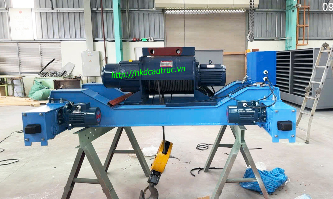 Pa lăng cáp + Xe con 5 tấn dầm đôi HKD