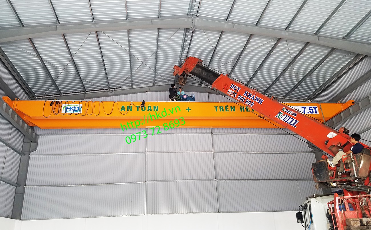 cầu trục dầm đôi 7.5 tấn sử dụng Palang cáp điện Hàn Quốc