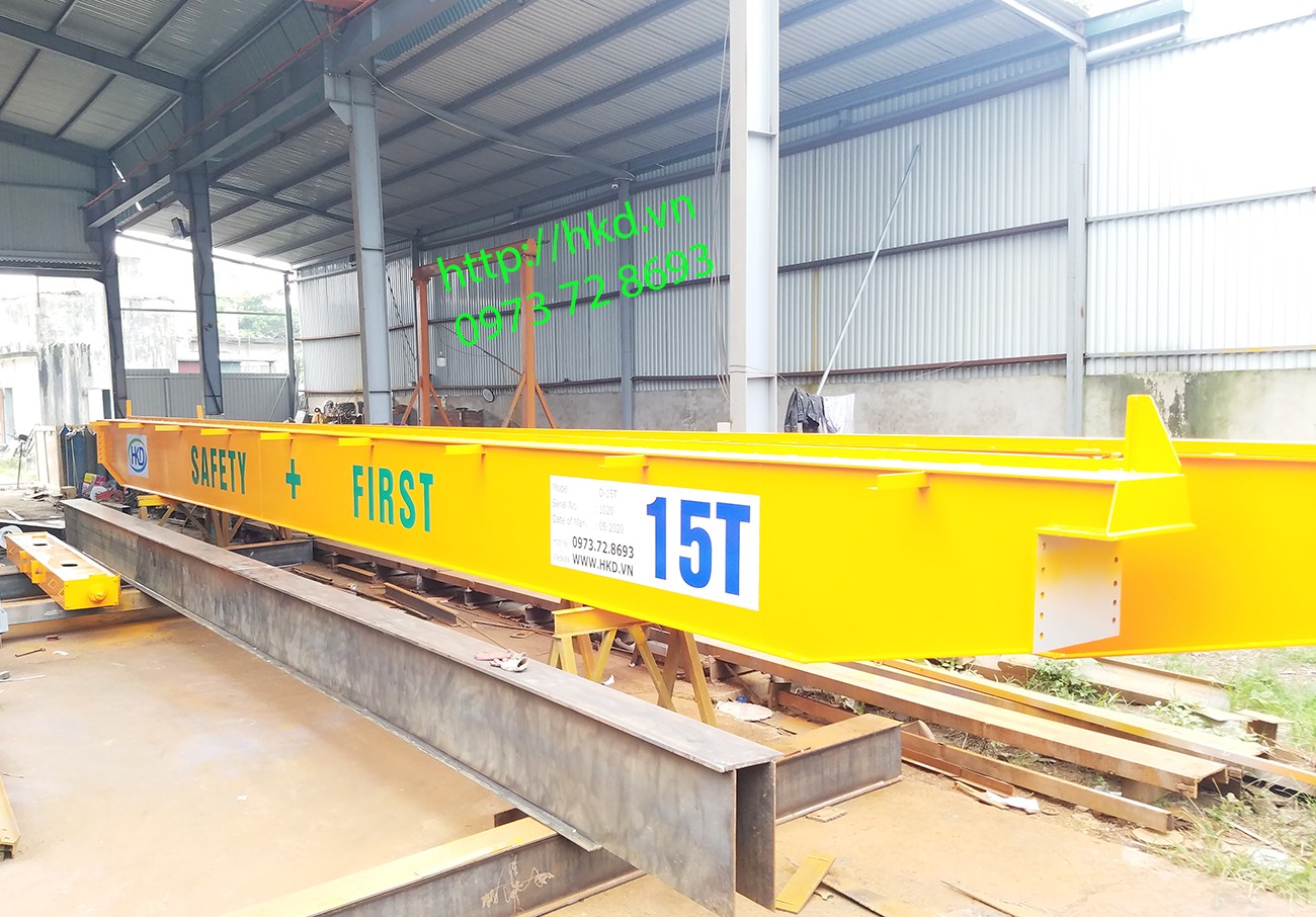 dầm chính cầu trục đôi 15 tấn tại xưởng Công ty HKD
